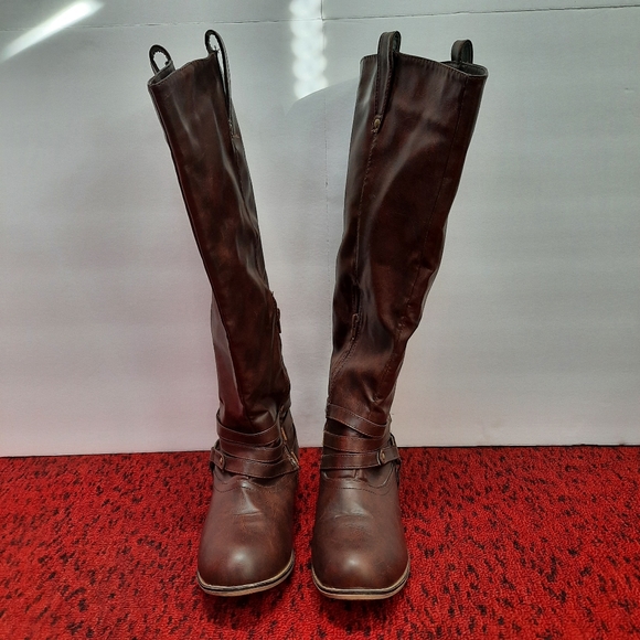 Journee Collection Women's Brown Studded Ankle Strap Tall Riding Boots Size 9 - Picture 2 of 11